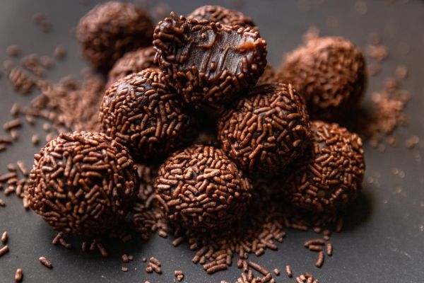 Brigadeiro Cetogênico.